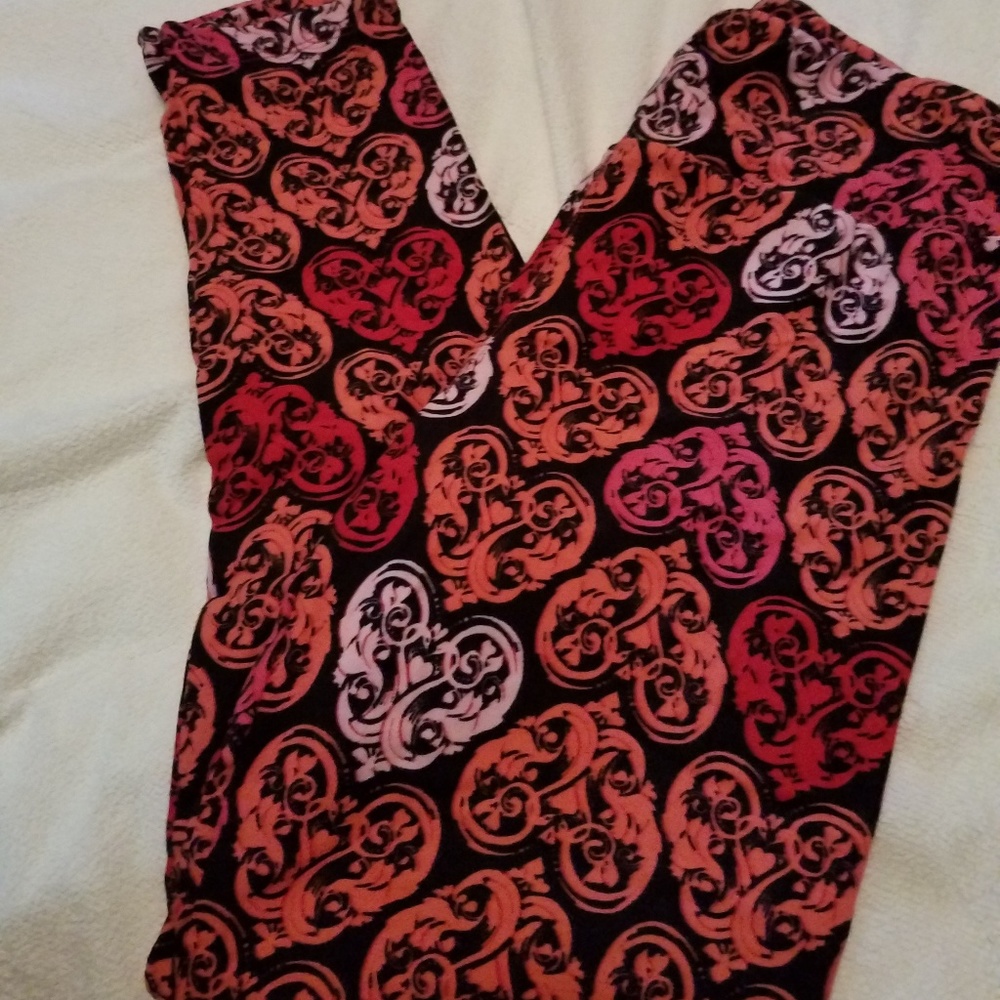 NWOT OS Lularoe heart leggings